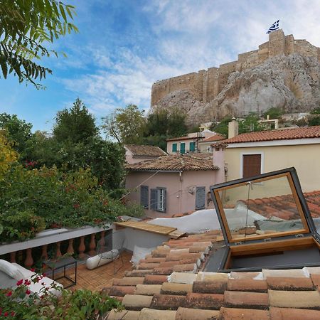 Live At The Acropolis Shadow - Under Super Scenic Anafiotika Lägenhet Aten Exteriör bild